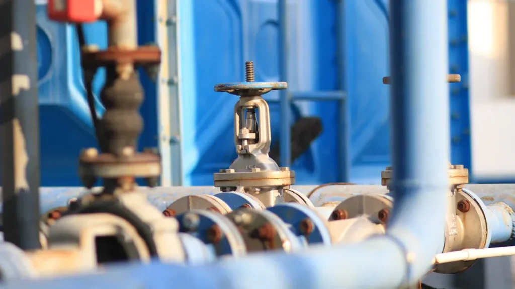 Where stainless pipe vs stainless tubing is used Industrial stainless tubing and piping applications: process lines, instrumentation runs, and sanitary transfer systems